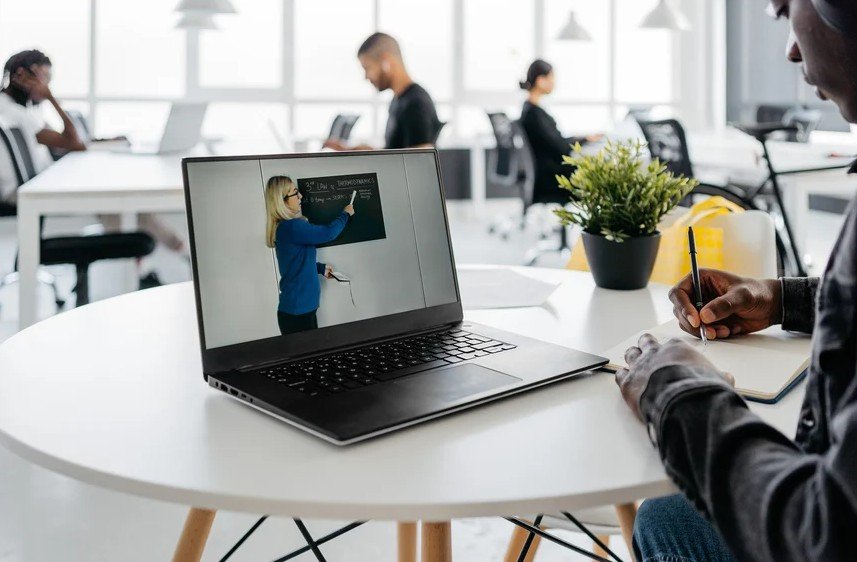 Best Online Learning Platforms for Professional Development